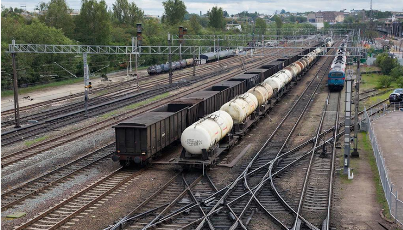 Падение грузооборота будет ускоряться: что происходит с РЖД